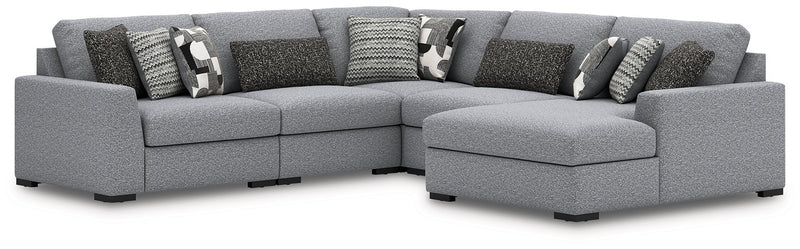 Bealton Sectional with Chaise