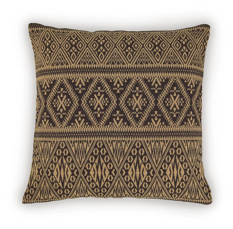 Davinwood Pillow