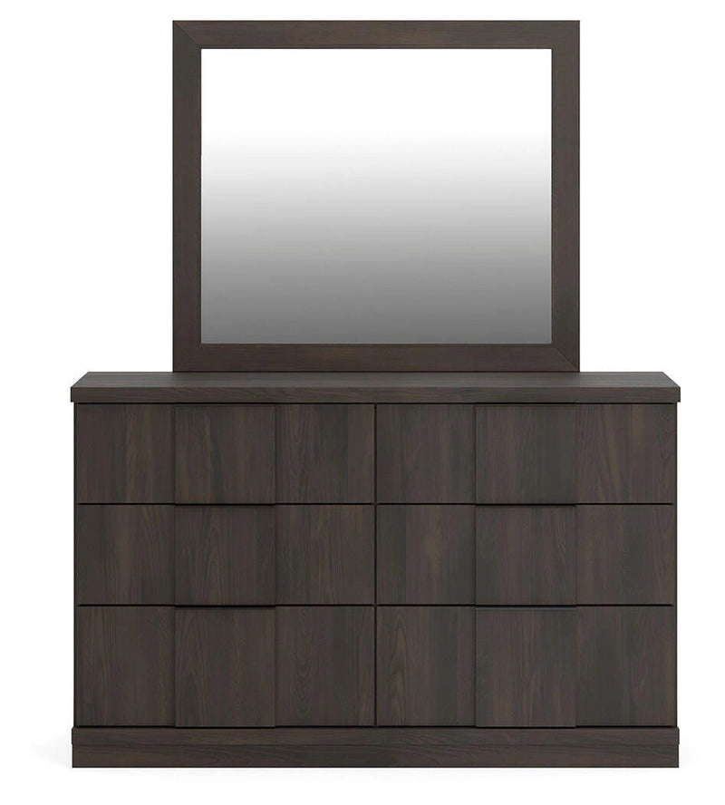 Shaehartin Dresser